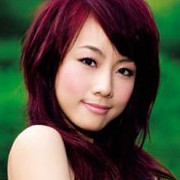 Stephy Tang
