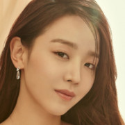 Shin Hye Sun 