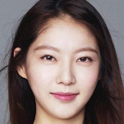 Gong Seung Yeon
