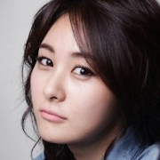 Son Eun Seo
