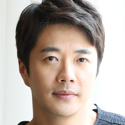 Kwon Sang Woo
