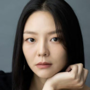 Lee Som